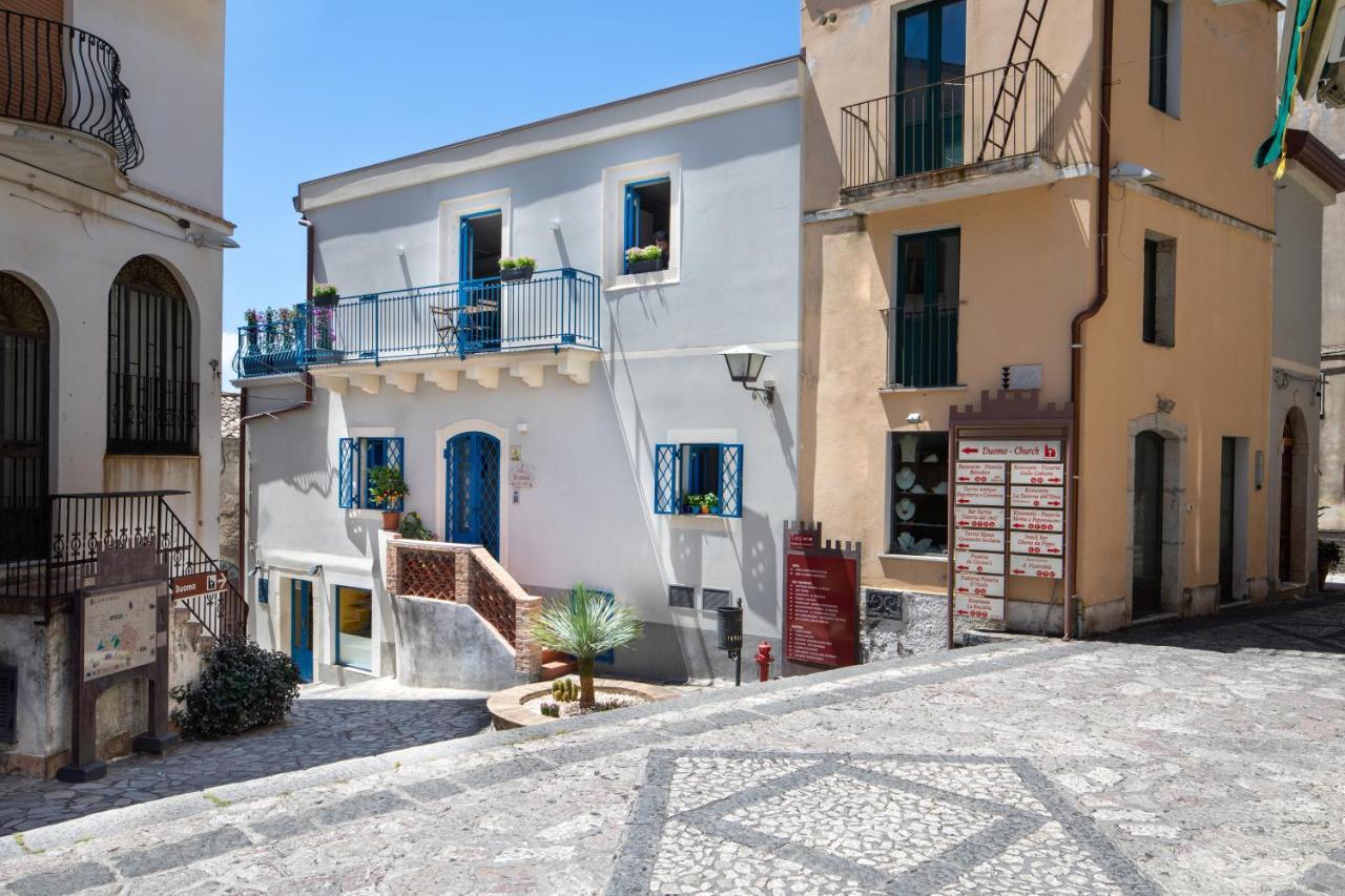 Casa Blandano B&B 卡斯泰尔莫拉 外观 照片