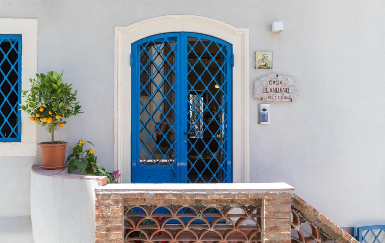 Casa Blandano B&B 卡斯泰尔莫拉 外观 照片