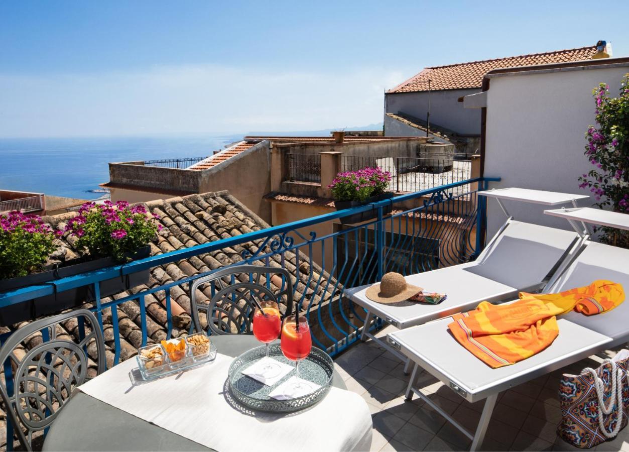 Casa Blandano B&B 卡斯泰尔莫拉 外观 照片